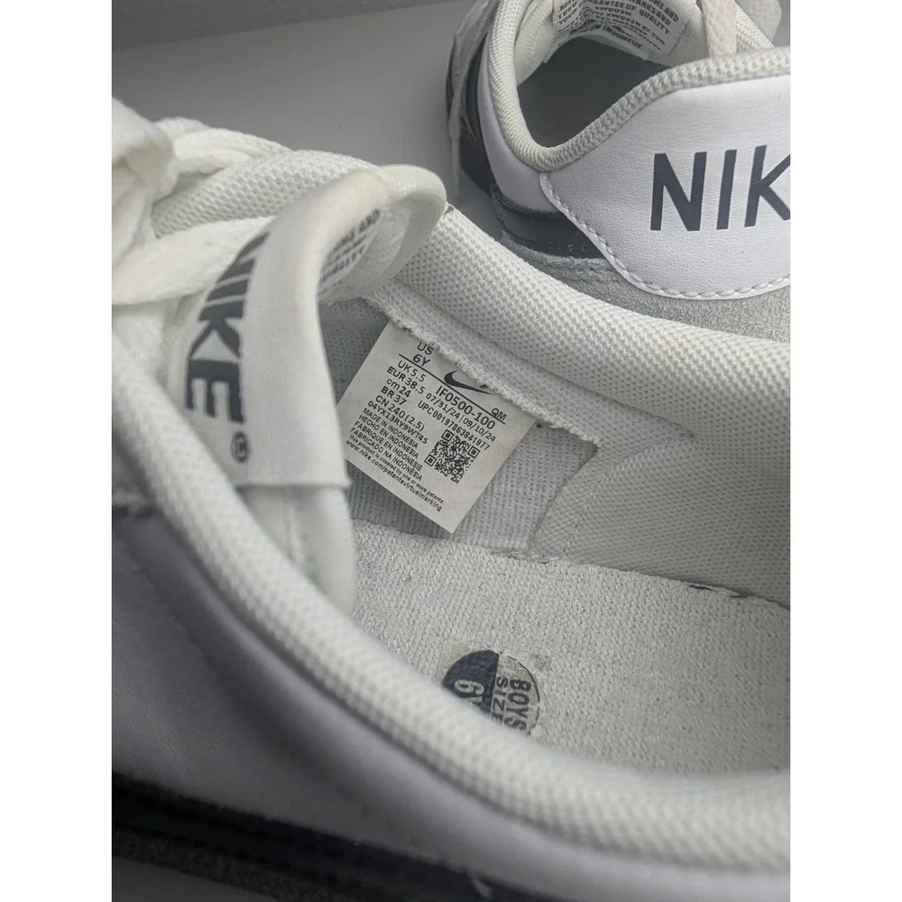 Nike Killshot 2 White/Gray Suede Sneakers Men's 6Y / Women's 7.5 EU 38.5